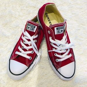 NEW Red Converse All Star Sneaker Tennis Shoes Chuck Taylor Men’s 7 Women’s 9